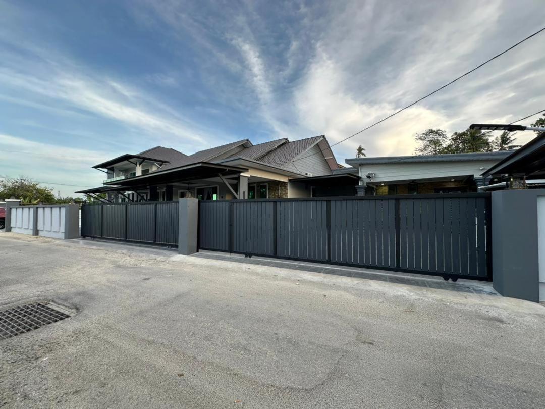 Rayyan Ashraf Homestay Kota Bharu Eksteriør bilde